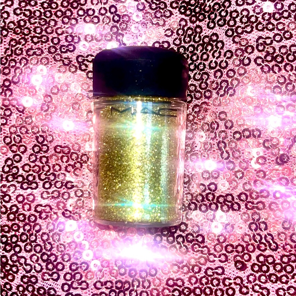 MAC Loose Eye Glitter in Yellow Gold
